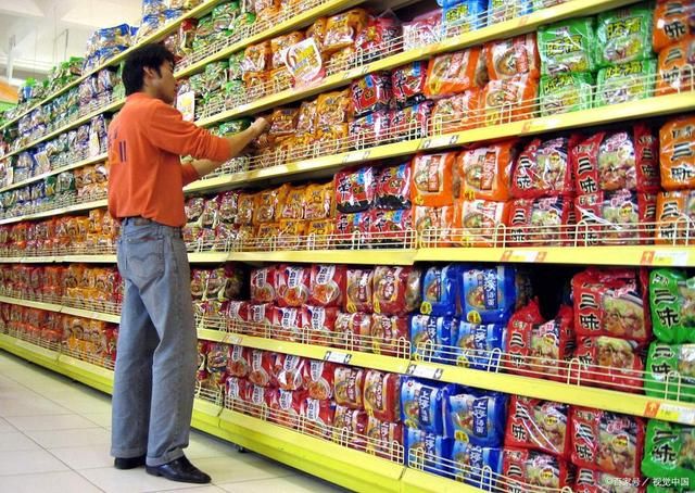 方便食品進(jìn)入熱銷(xiāo)時(shí)期，供不應(yīng)求狀況持續(xù)